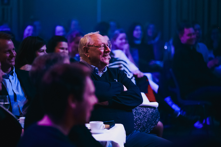 ><br><em>Bibelskolens lærere og andre frivillige som jobber med ungdommene var til stede på festkvelden. Foto: BCC</em></p><p class=