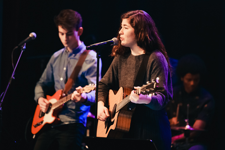 ><br><em>Ungdommene hadde selv vært med å planlegge hele turen, inkludert programmet på festkvelden. Foto: BCC</em></p>
<p><img decoding=