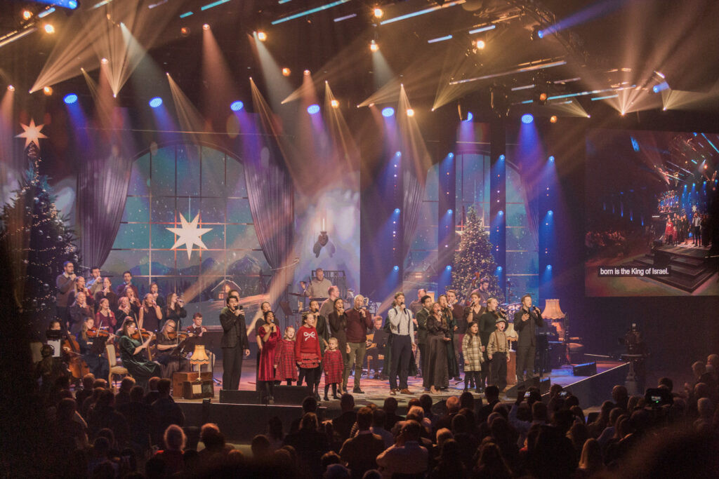 Vi ønsker alle en velsignet julehøytid