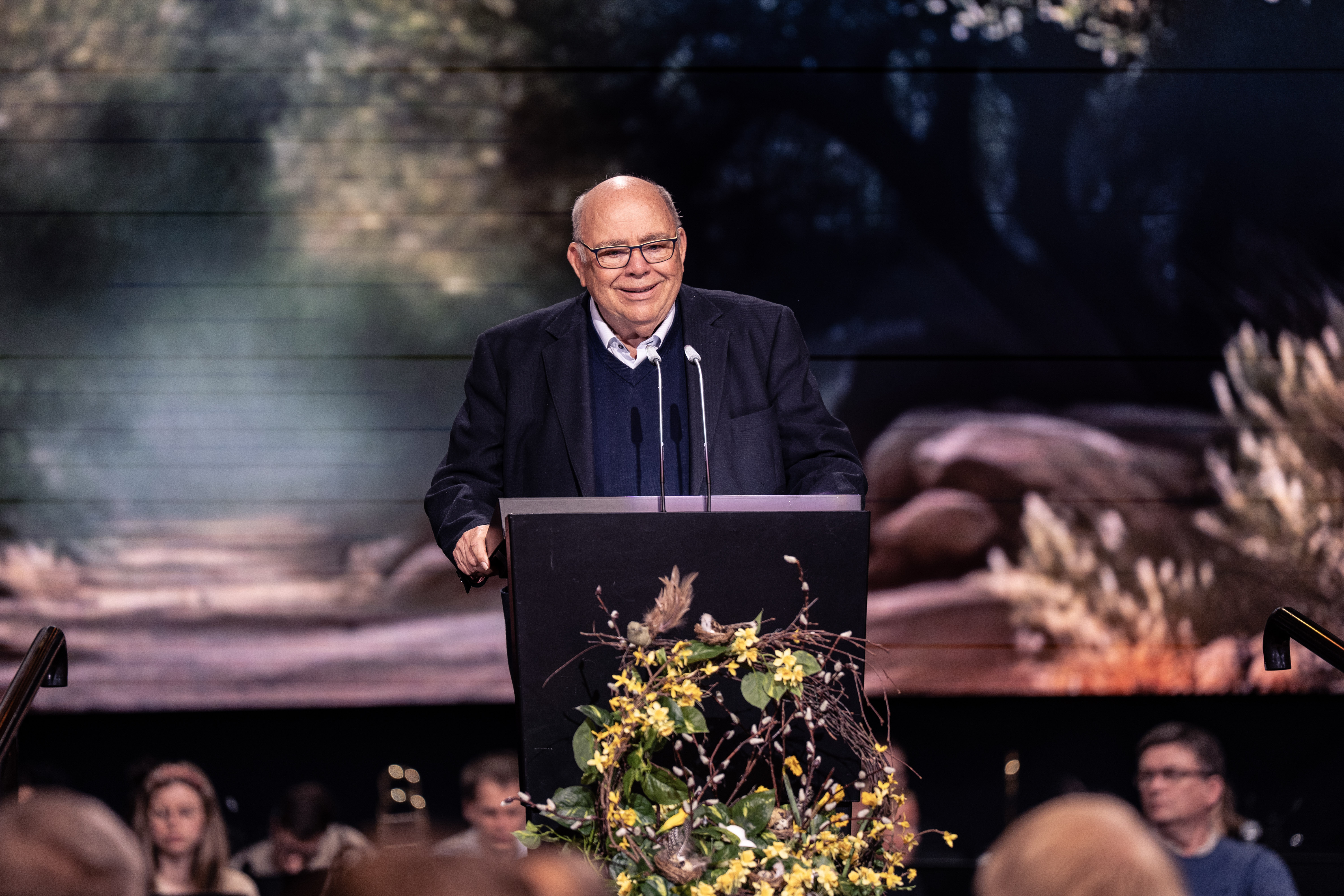 Groet van Kåre J. Smith